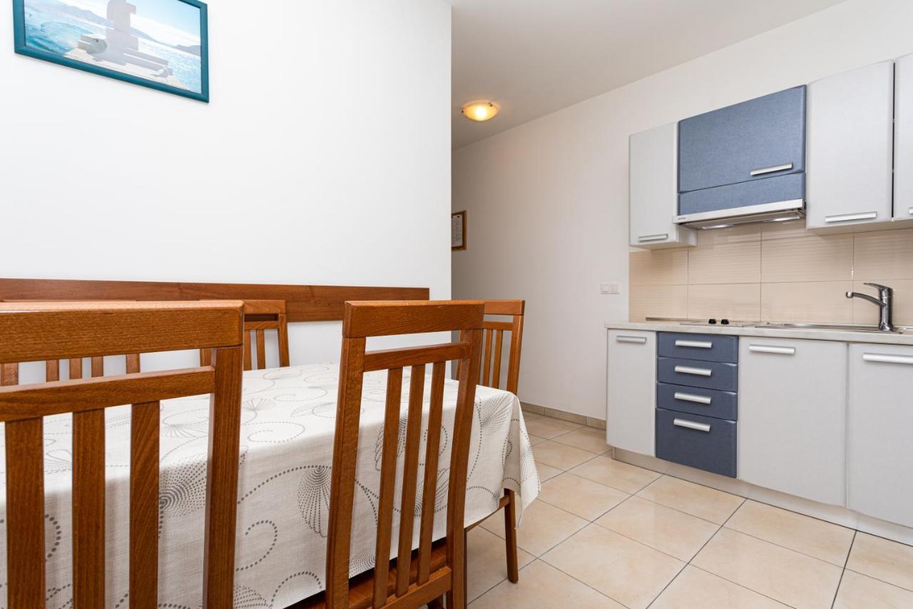 Apartments Crneković Baška Buitenkant foto
