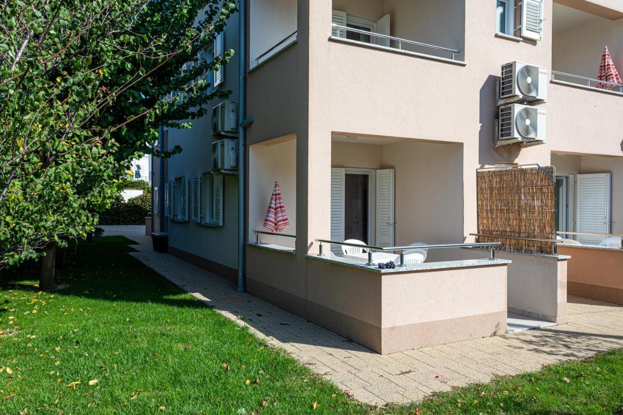 Apartments Crneković Baška Buitenkant foto
