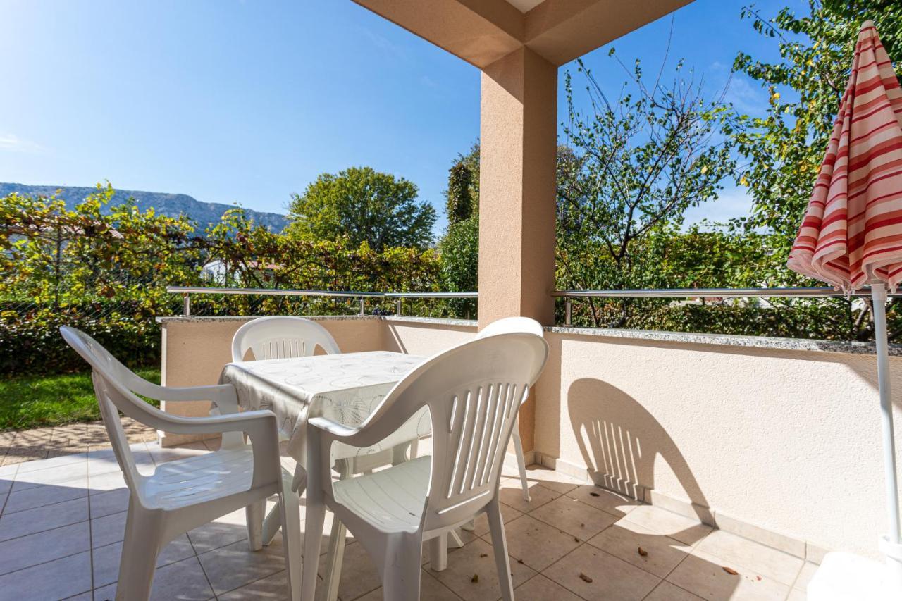Apartments Crneković Baška Buitenkant foto