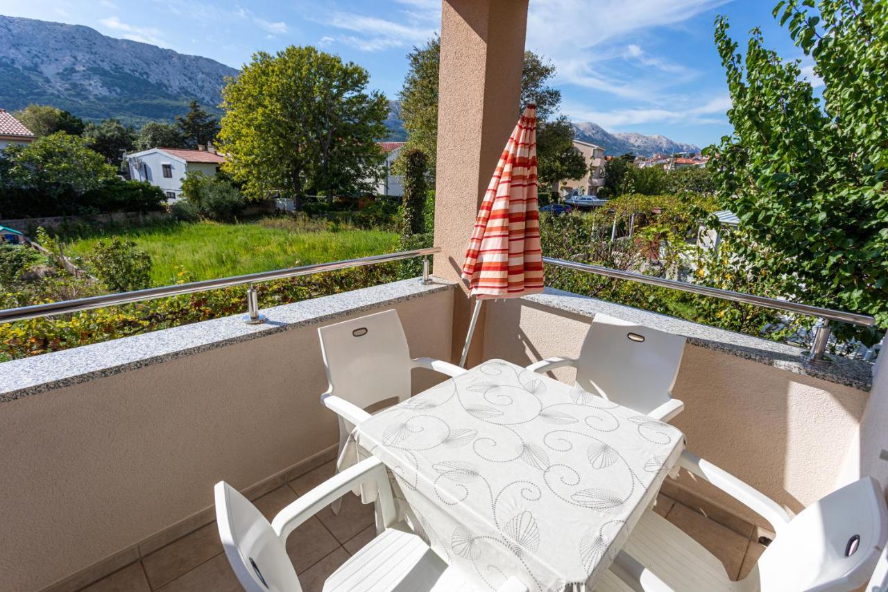 Apartments Crneković Baška Buitenkant foto