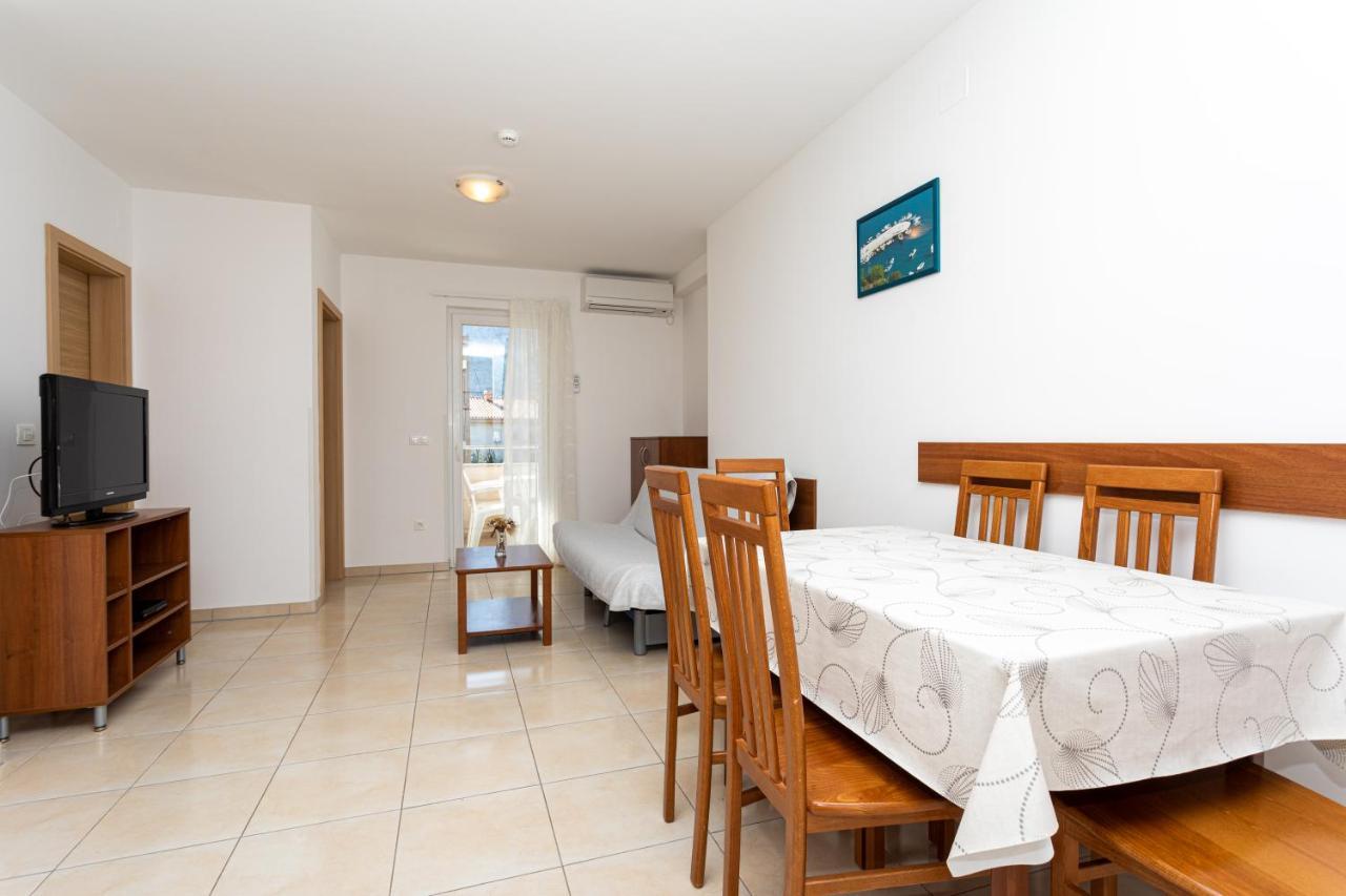 Apartments Crneković Baška Buitenkant foto