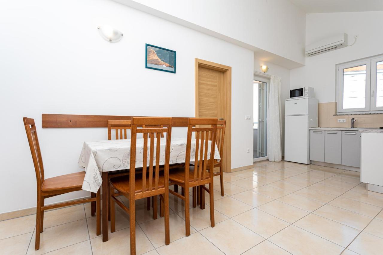 Apartments Crneković Baška Buitenkant foto