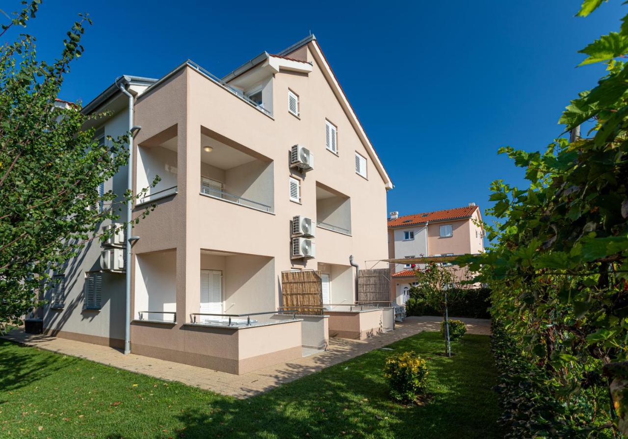 Apartments Crneković Baška Buitenkant foto